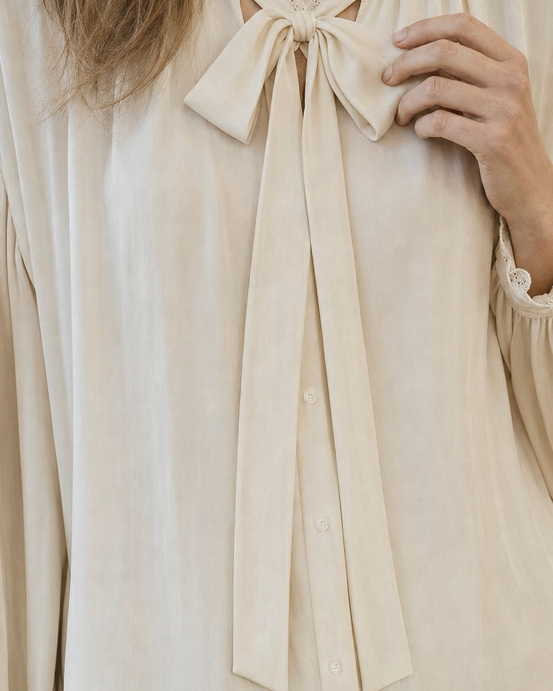 Vintage Cream Satin Lace-trim Tie-neck Long-sleeve Button-front Blouse MVA002440AA