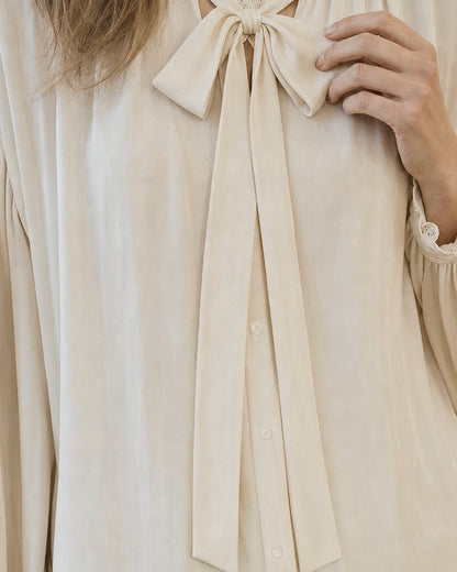 Vintage Cream Satin Lace-trim Tie-neck Long-sleeve Button-front Blouse MVA002440AA
