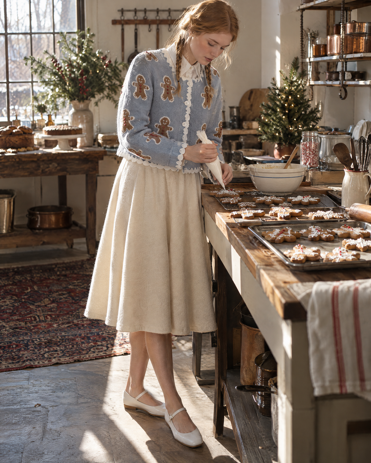 Sweet Light Blue Knit Round Neck Long-sleeve Gingerbread Jacquard Scallop-trim Cropped Cardigan MVA003640AA